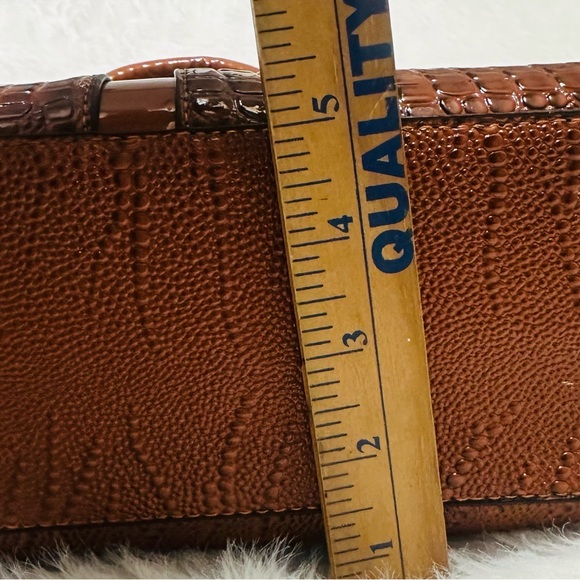 Purse - Picture 9 of 10